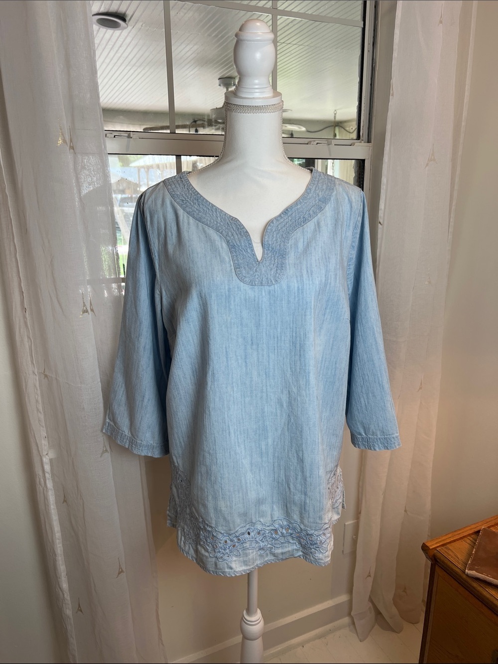 Chico's Light Blue Embroidered Notch-Neck Tunic size 2.
